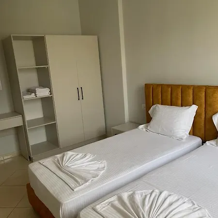 Apartment Leo Apartament
