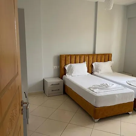 Apartment Leo Apartament Vlore