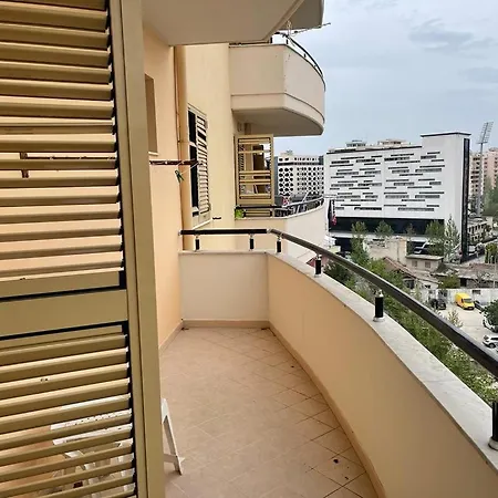 Leo Apartament Apartment